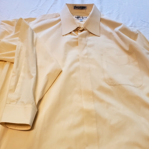 Albert Nikon dress shirt. - Picture 3 of 4